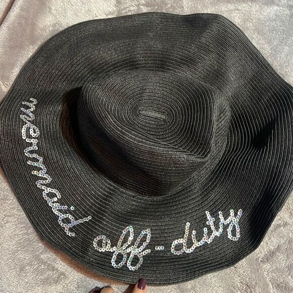 Mermaid off duty hat - Picture 1 of 4